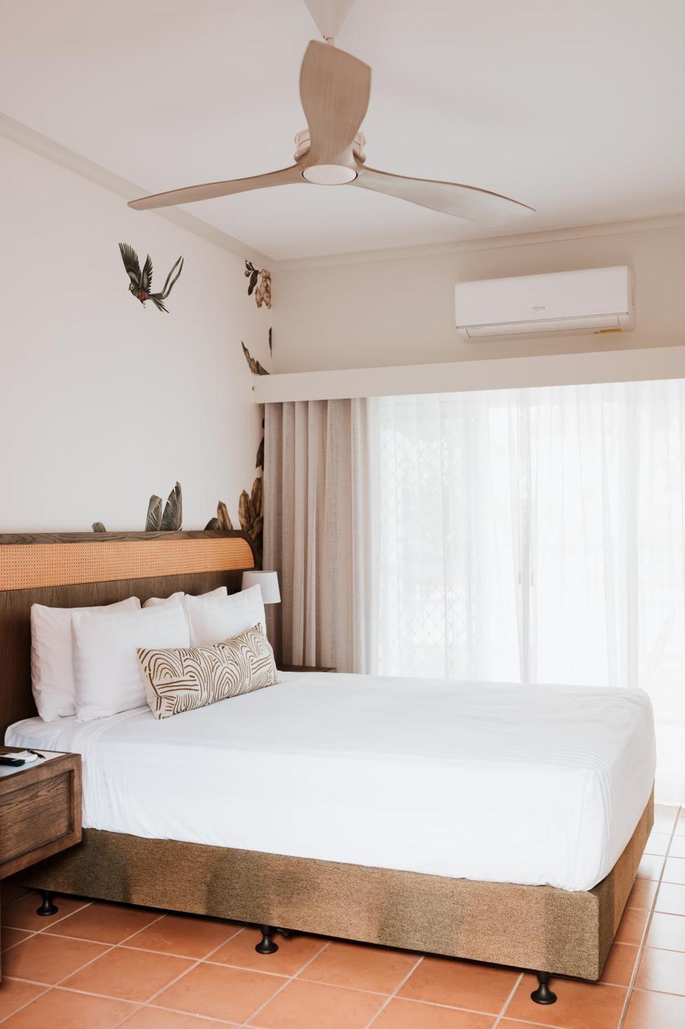 The Continental Hotel Broome Bagian luar foto